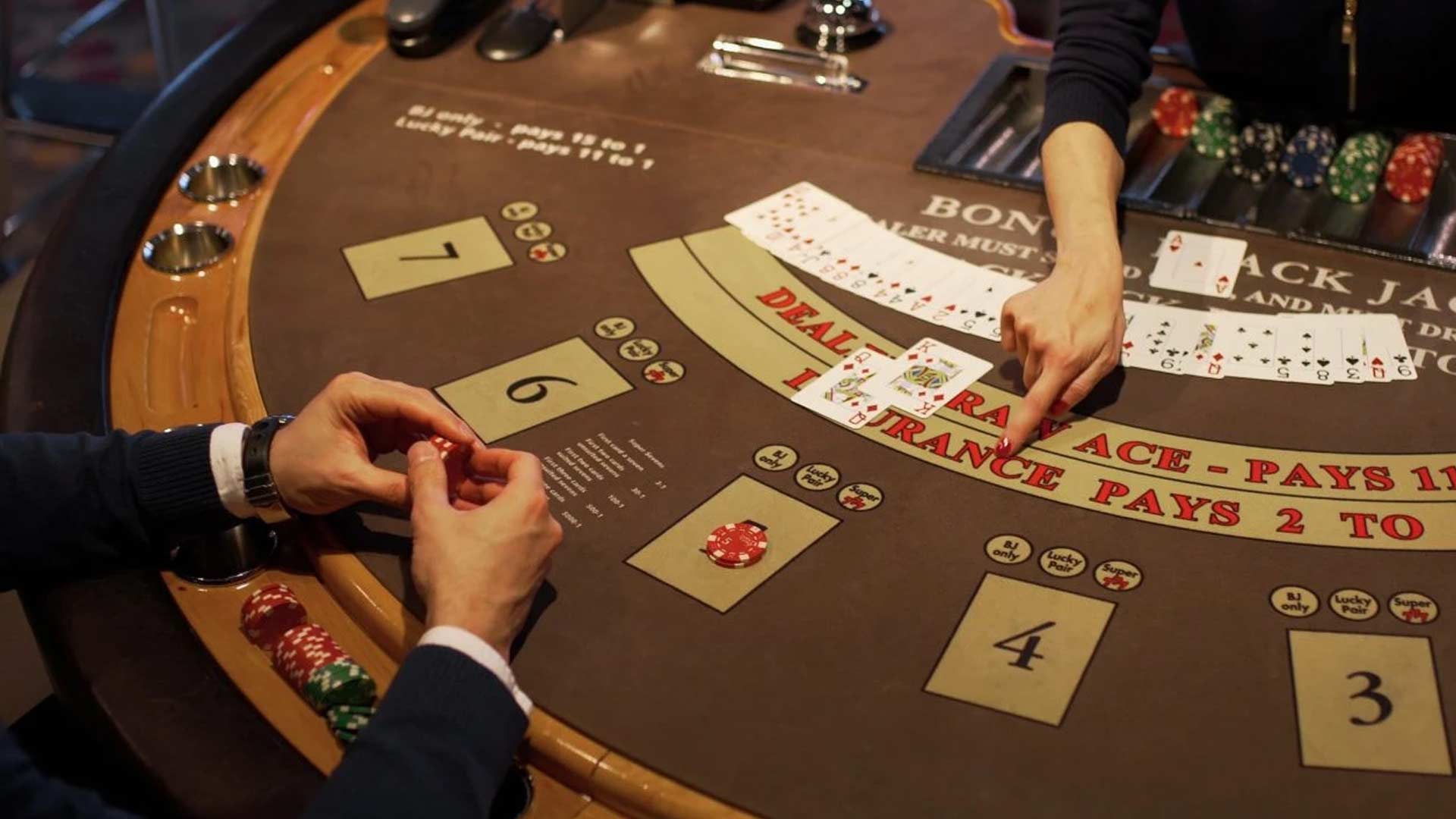 Slot dengan Suara Pengisi dari Selebriti Lokal